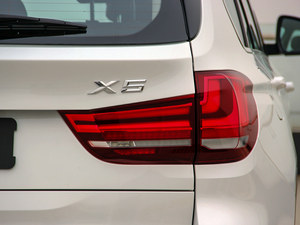 寶馬X5現(xiàn)車天津大促銷 進(jìn)店購車巨劃算