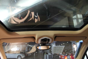 保時(shí)捷卡宴現(xiàn)車價(jià)格 新款來(lái)襲優(yōu)惠狂賣