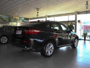 寶馬X6現(xiàn)車周末揮淚讓利 新款優(yōu)惠大賣