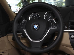 寶馬X6現(xiàn)車周末揮淚讓利 新款優(yōu)惠大賣