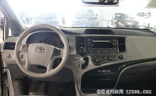 2014款豐田塞納3.5L 四驅(qū)版LE型天津現(xiàn)車46萬