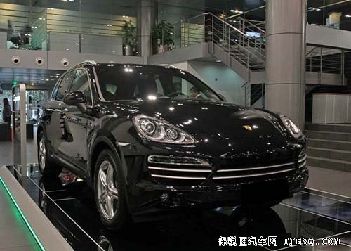 保時(shí)捷卡宴鉑金版現(xiàn)車 酬賓價(jià)格大跳水