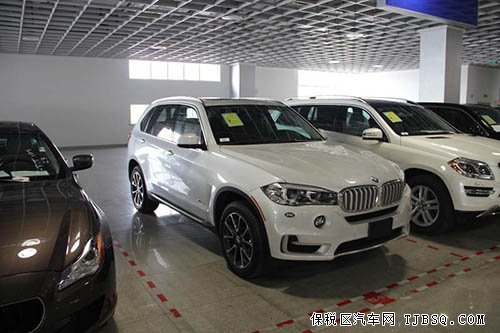 美規(guī)版寶馬X5最低配 天津現(xiàn)車持續(xù)特賣中