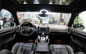 保時(shí)捷卡宴鉑金版現(xiàn)車 酬賓價(jià)格大跳水