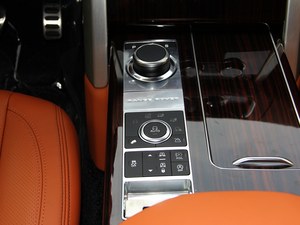 路虎攬勝加長(zhǎng)版現(xiàn)車 天津港底價(jià)萬(wàn)人搶