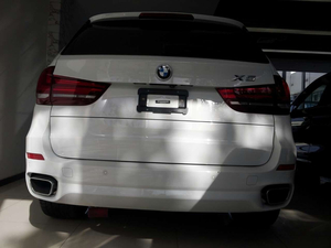 2014款寶馬X5M版現(xiàn)車 價(jià)格驟降天津熱賣