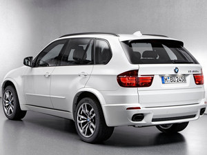 寶馬X5M新車(chē)到店享折扣 現(xiàn)車(chē)優(yōu)惠報(bào)價(jià)