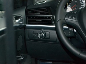 寶馬X5M新車(chē)到店享折扣 現(xiàn)車(chē)優(yōu)惠報(bào)價(jià)