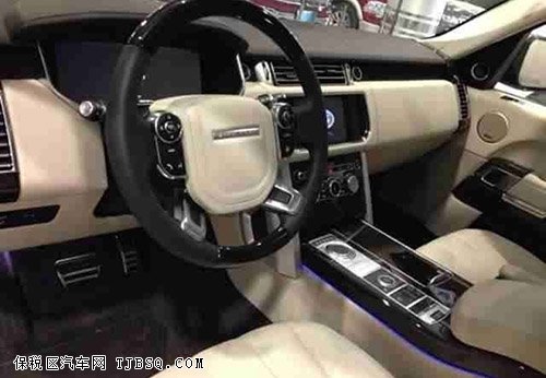 路虎攬勝行政版3.0現(xiàn)車抵港 價(jià)格超優(yōu)惠