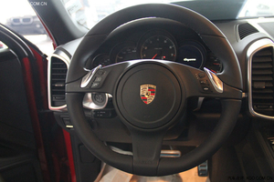 保時(shí)捷卡宴天津港現(xiàn)車 領(lǐng)銜熱賣零利潤沖量中