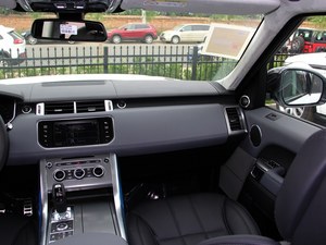 2014款路虎攬勝運(yùn)動(dòng)版 現(xiàn)車促銷一降到底
