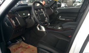 2014款美規(guī)路虎攬勝行政3.0 現(xiàn)車浮現(xiàn)底價