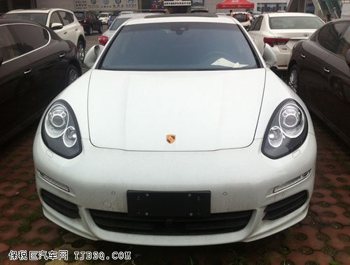 保時(shí)捷panamera低調(diào)強(qiáng)者 特惠風(fēng)暴侵襲