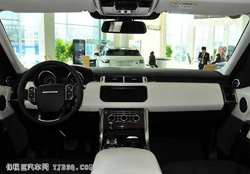 路虎攬勝運(yùn)動(dòng)版現(xiàn)車 八月末降價(jià)大風(fēng)暴