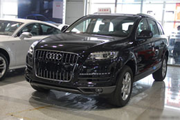 2014款奧迪Q7美規(guī)版 港口現(xiàn)車報價67萬熱賣