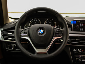 寶馬X5現車冰點價 2014款現車優(yōu)惠折上折