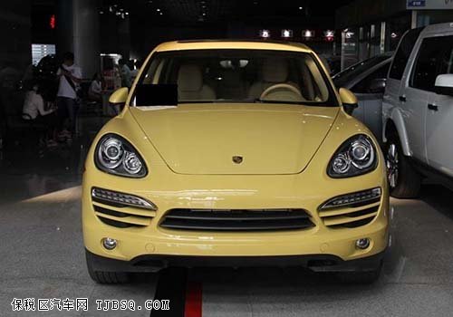 保時(shí)捷卡宴多少錢 天津港現(xiàn)車促銷降價(jià)讓利多