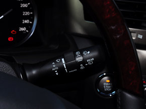 雷克薩斯LX570中東版 2014款沉穩(wěn)SUV特價售