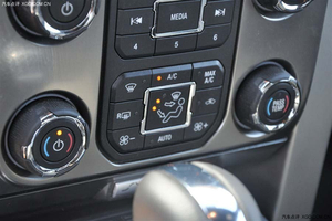 福特猛禽F150 現(xiàn)車迎中秋低價熱賣萬元優(yōu)惠