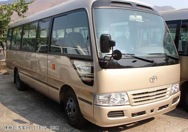 豐田考斯特10/12座現(xiàn)車 土豪金豪華精彩呈現(xiàn)