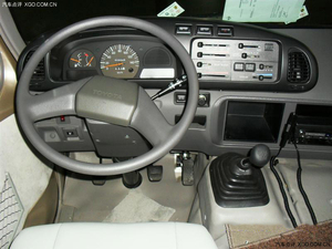 豐田考斯特10/12座現(xiàn)車 土豪金豪華精彩呈現(xiàn)
