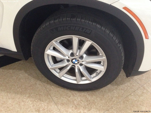 2014款美規(guī)寶馬X5驚喜促銷 現(xiàn)車低價脫銷