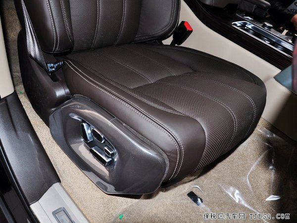路虎攬勝創(chuàng)世加長(zhǎng)版 現(xiàn)車特級(jí)限量版美輪美奐