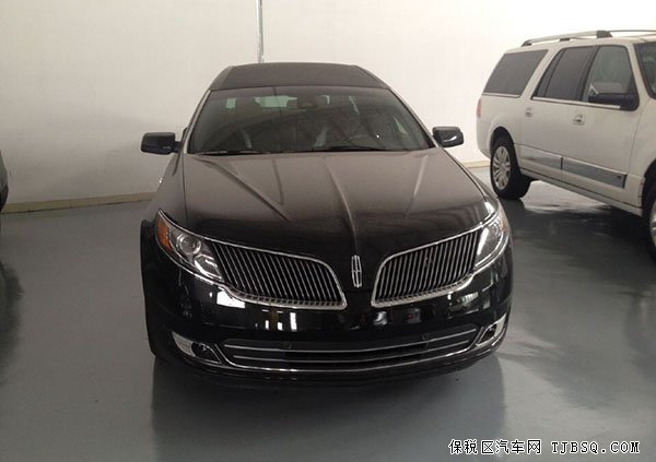 林肯MKS加長版到店 天津現(xiàn)車國慶節(jié)期購車送全險