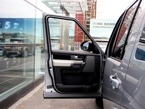 路虎發(fā)現(xiàn)四新車到店 現(xiàn)車十月初讓利最高值