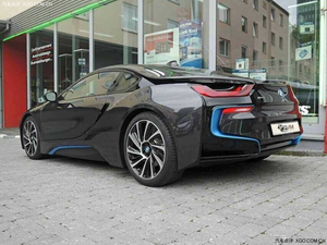 寶馬i8豪華頂級超跑 新概念車至臻登場