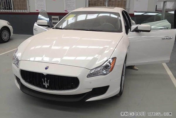 瑪莎拉蒂總裁四驅(qū)運(yùn)動(dòng)皮頂版 現(xiàn)車(chē)持續(xù)熱賣(mài)