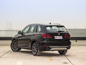 進口寶馬X5金秋特價 現(xiàn)車購車享受好禮相送