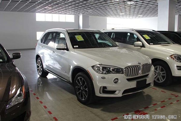寶馬X5加規(guī)版 2014款白棕/X-line包/真皮現(xiàn)車72萬起