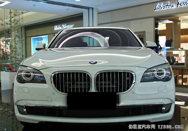 2014款寶馬7系現(xiàn)車充足優(yōu)惠 低調(diào)盡顯奢華本性