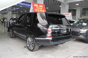 路虎攬勝創(chuàng)世版 2014款現(xiàn)車盡享英倫皇室風(fēng)范