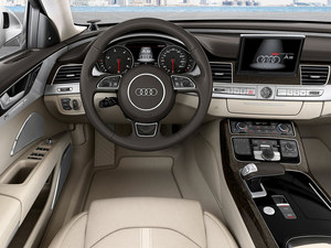2014款奧迪A8魅力現(xiàn)車 激情熱惠月末大減價中
