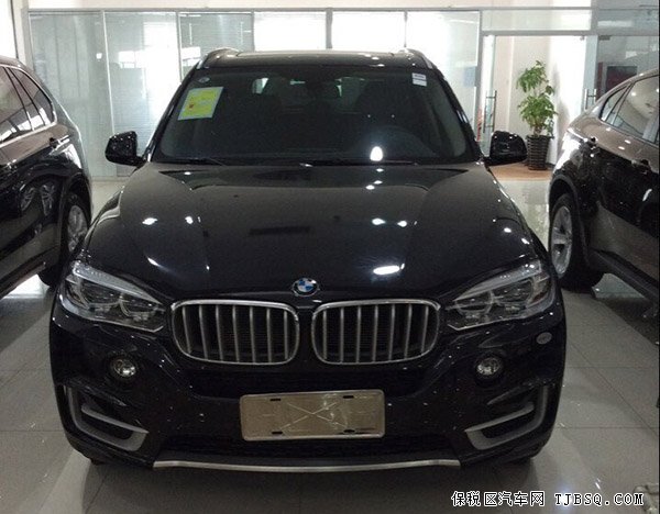 2014款寶馬X5 商家現(xiàn)車抵港優(yōu)惠風(fēng)暴襲卷天津