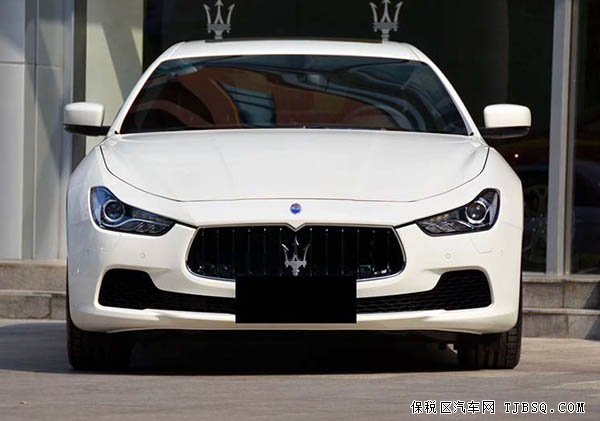 2014款瑪莎拉蒂總裁現(xiàn)車到店 年底優(yōu)惠不斷中