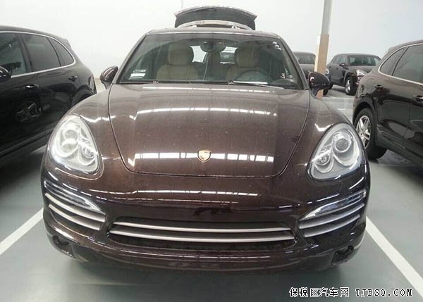 2014款保時捷卡宴鉑金版現(xiàn)車到港 價格絕對低
