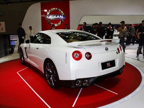日產(chǎn)GTR極速超級跑車 現(xiàn)車保本價(jià)傳奇逆襲來