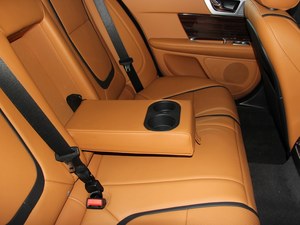 捷豹XF2.0商家給力促銷 天津現(xiàn)車售價(jià)55萬元