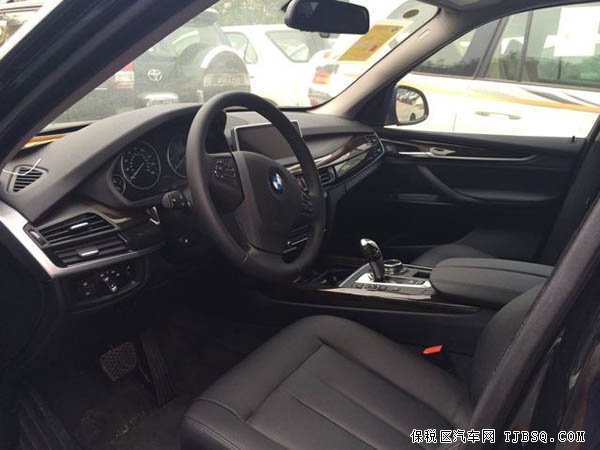 2014款寶馬X5美規(guī)版 港口現(xiàn)車標(biāo)配熱賣70萬起