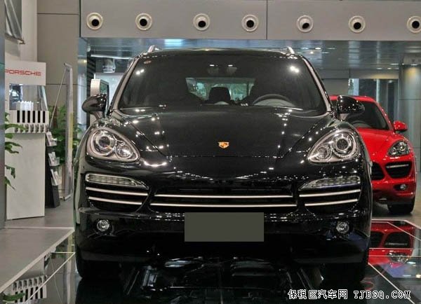 2014款保時捷卡宴鉑金現(xiàn)車 低價乘勝追擊來襲