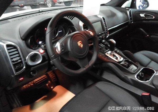 2014款保時(shí)捷卡宴美規(guī)版 天津港現(xiàn)車降價(jià)促銷