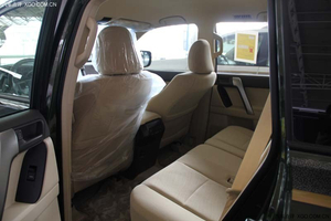 2014款霸道2700商家促銷中東版  奢華現(xiàn)車一降再降