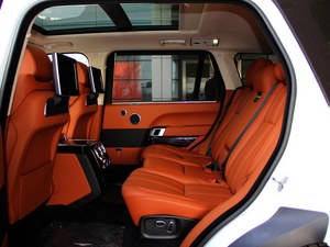 路虎攬勝加長版5.0現(xiàn)車到店 商家驚喜促銷中