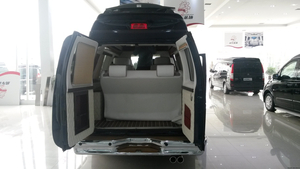 新款福特E350鉑金版 現(xiàn)車明星房車限時(shí)出售