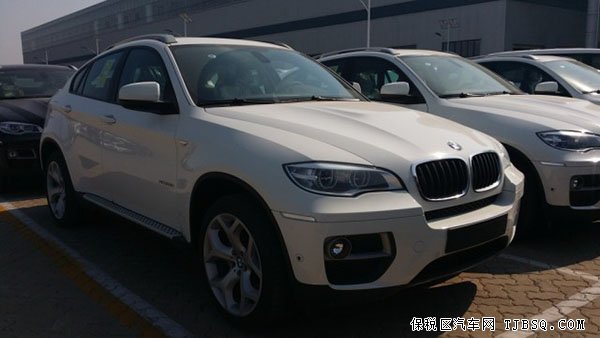 2014款寶馬X6中東版 20輪/桃木內(nèi)飾現(xiàn)車71萬(wàn)特惠