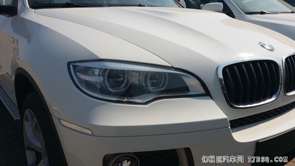 2014款寶馬X6中東版 20輪/桃木內(nèi)飾現(xiàn)車71萬(wàn)特惠