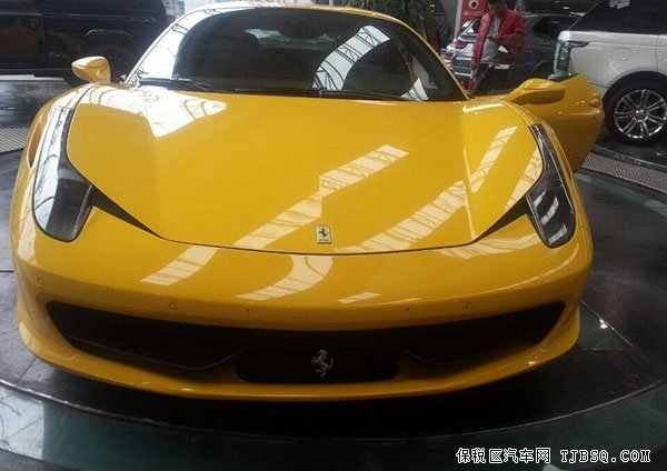 法拉利458黃色天津港口現(xiàn)車 震撼價讓利出售